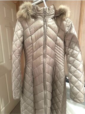 Women's Taupe Quilted Long Puffer Coat with Faux-Fur Hood